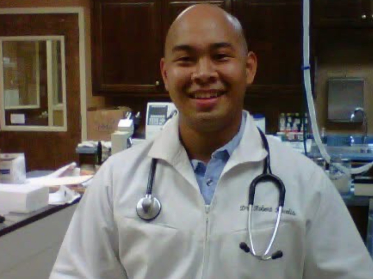 Dr. Robert Racelis